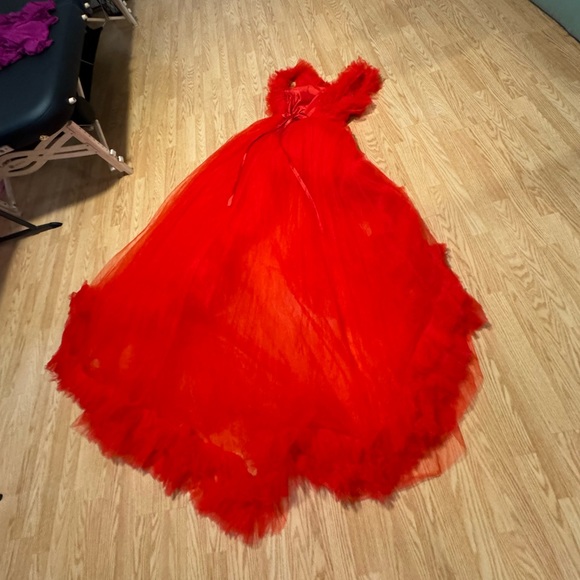 Red Dress S - Picture 9 of 10